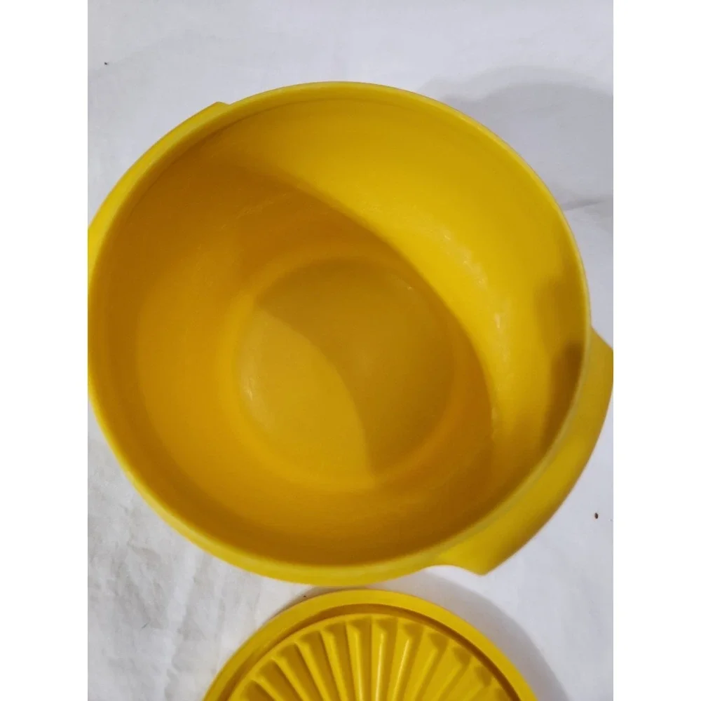 Vintage Tupperware Yellow Small Bowl 886- 10 With Lid # 812-20 Cottagecore